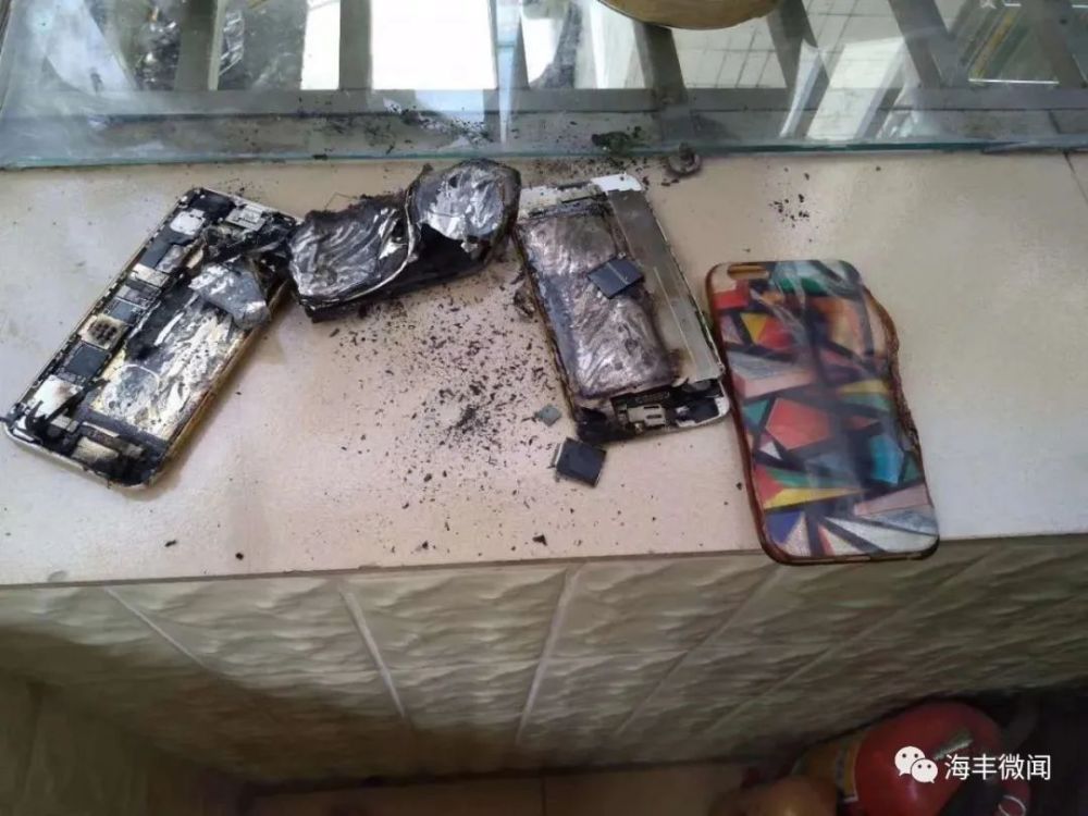 手机边充电边爆炸新闻边充电边玩手机的危害被爆炸-第2张图片-太平洋在线下载